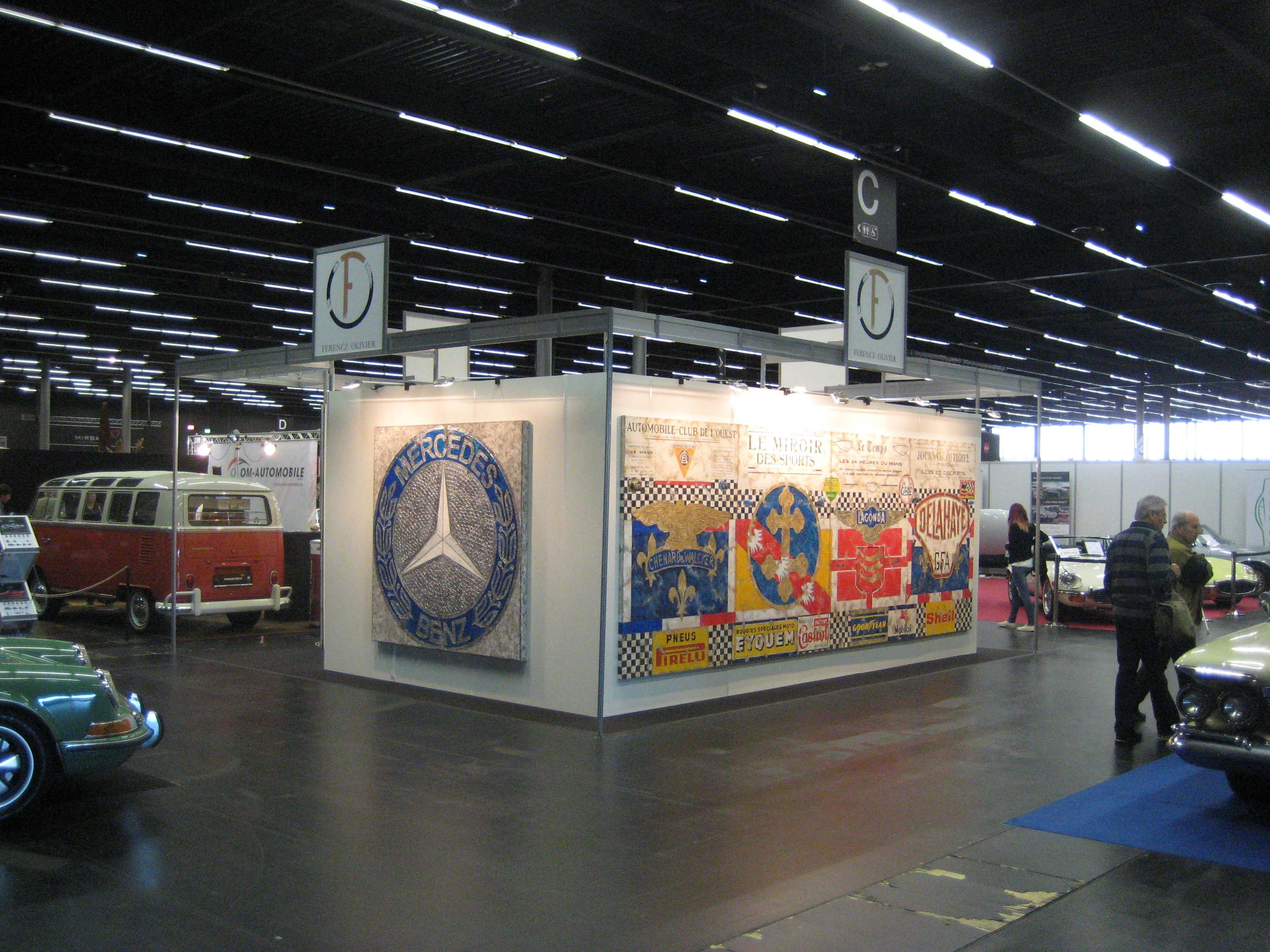Rückseite Ferencz Olivier Messestand